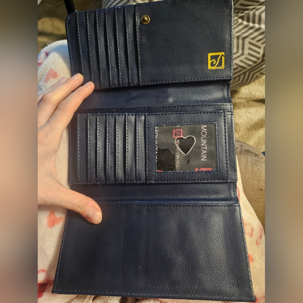 Stone Mountain Wallet - Picture 4 of 6